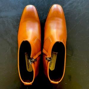 NWOT Kenneth Cole dress boots